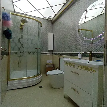 Satılır 3 otaqlı mənzil 130 m²