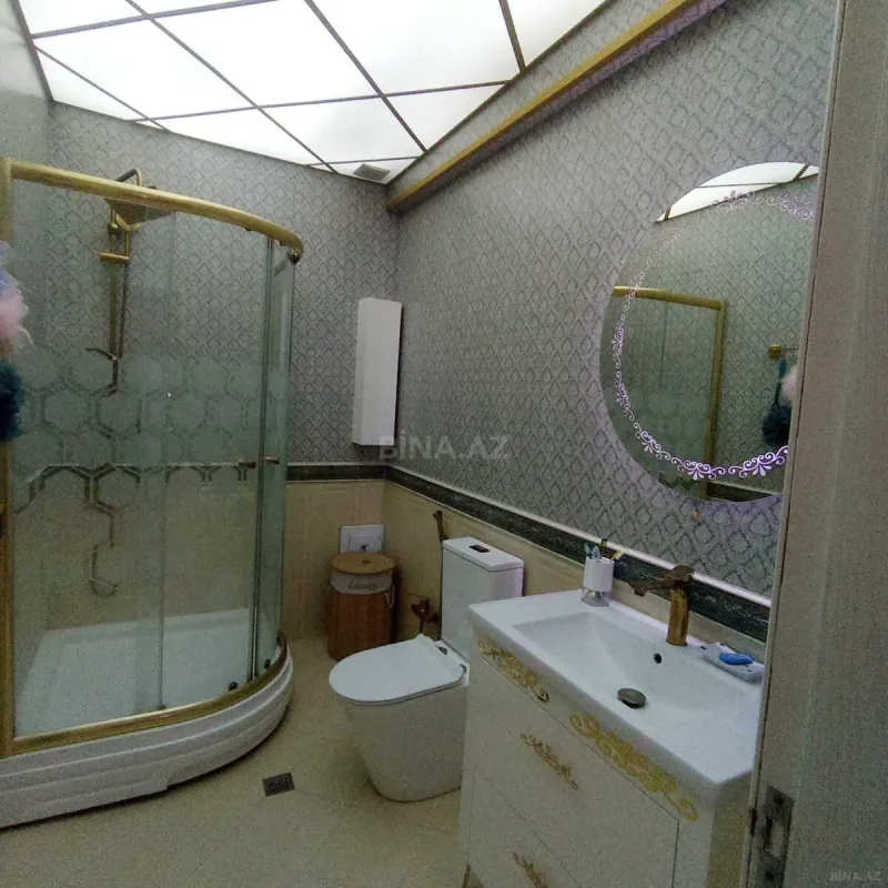 Satılır 3 otaqlı mənzil 130 m²