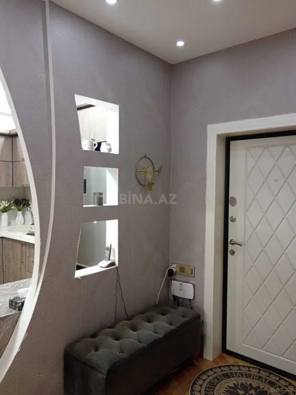 Satılır 3 otaqlı mənzil 130 m²