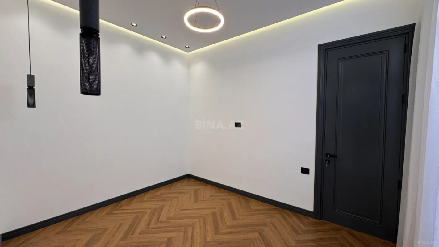 Satılır 5 otaqlı həyət evi 250 m²