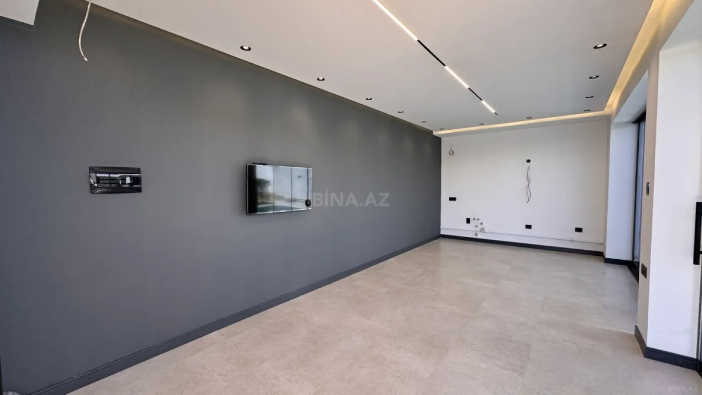 Satılır 5 otaqlı həyət evi 250 m²