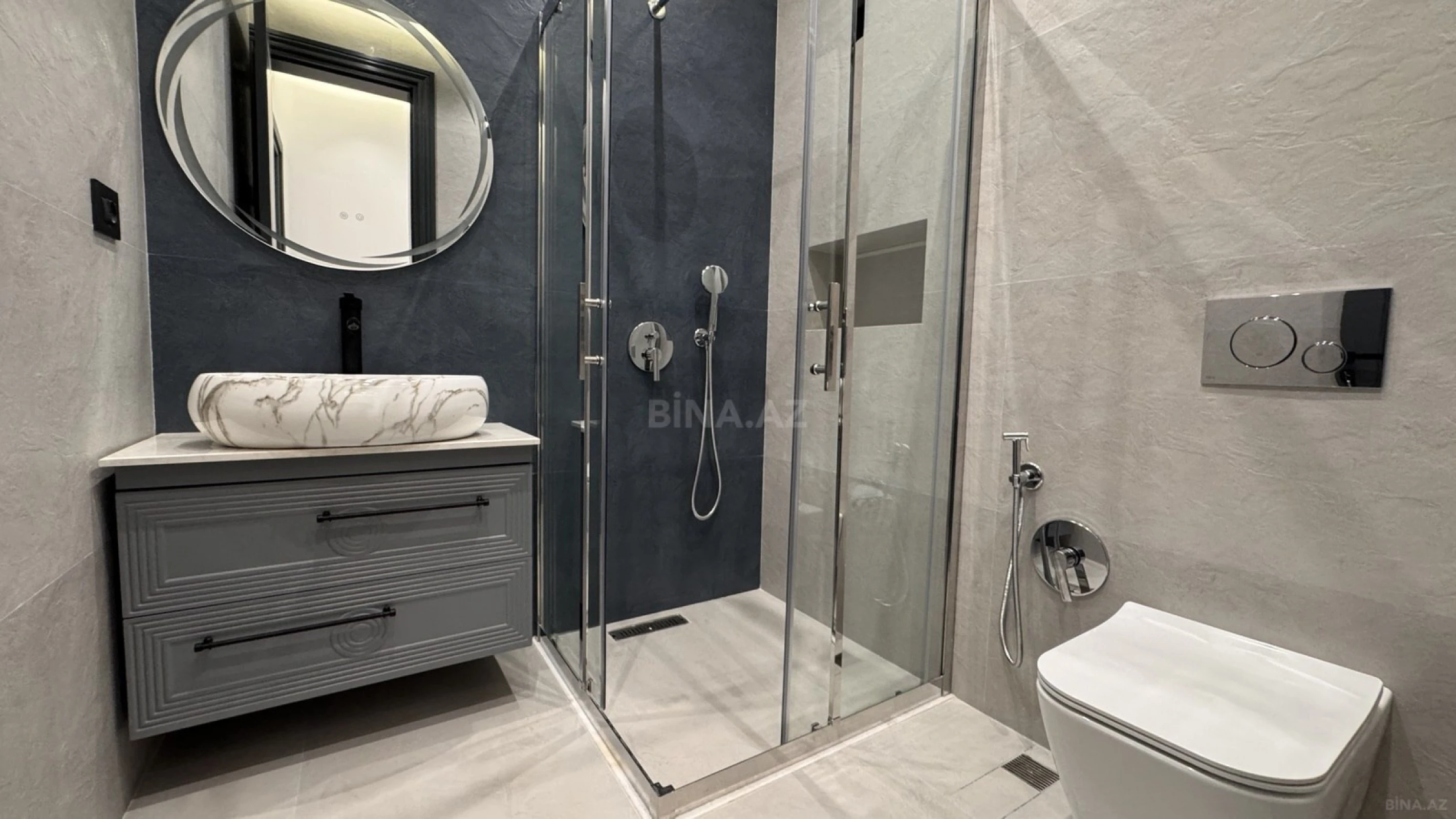 Satılır 5 otaqlı həyət evi 250 m²