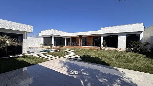 Satılır 5 otaqlı həyət evi 250 m² — Bakı, Mərdəkan 5 otaq 250.00 m²