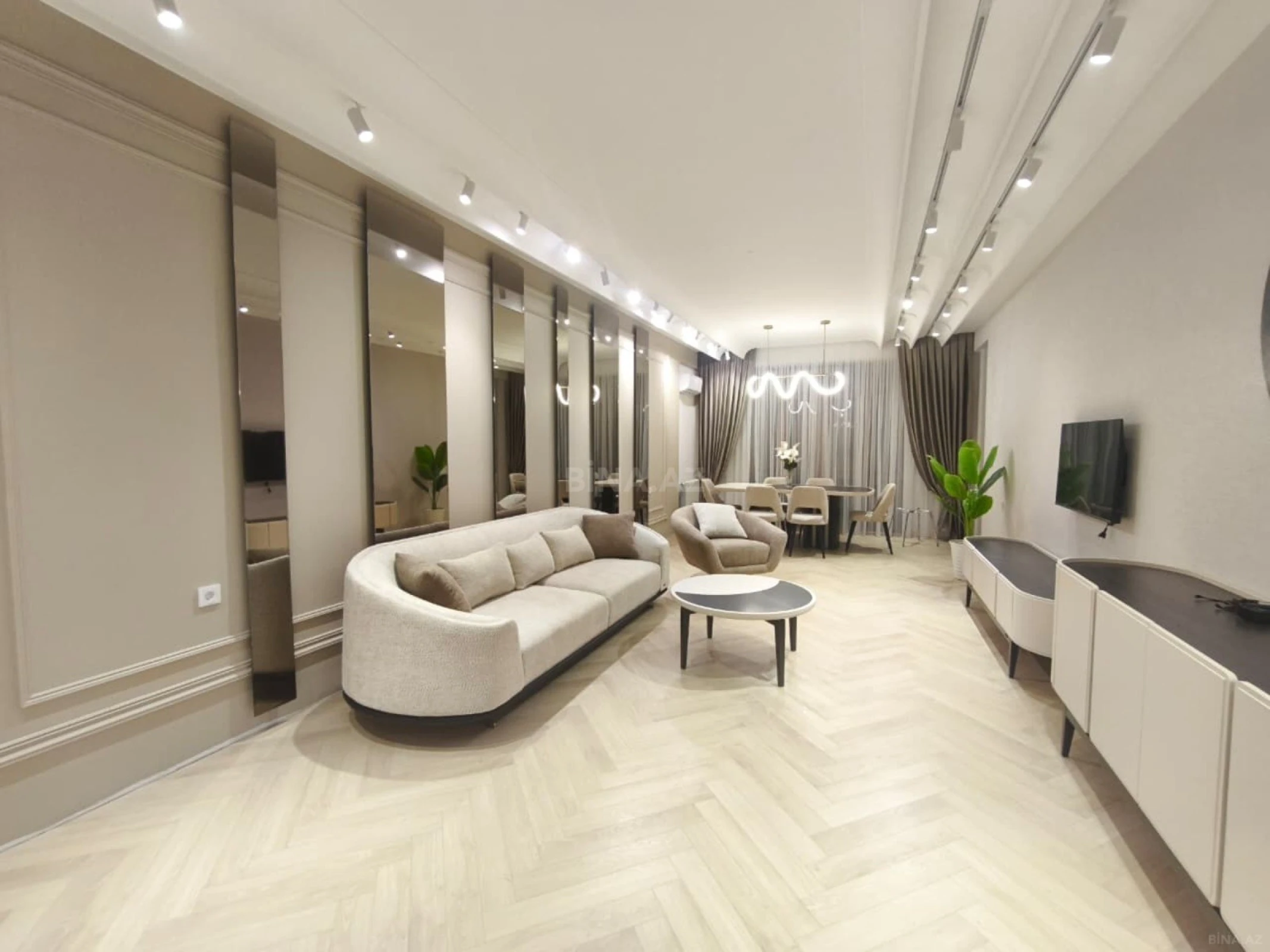 Kirayə verilir 3 otaqlı mənzil 120 m²