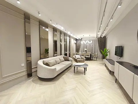 Kirayə verilir 3 otaqlı mənzil 120 m²