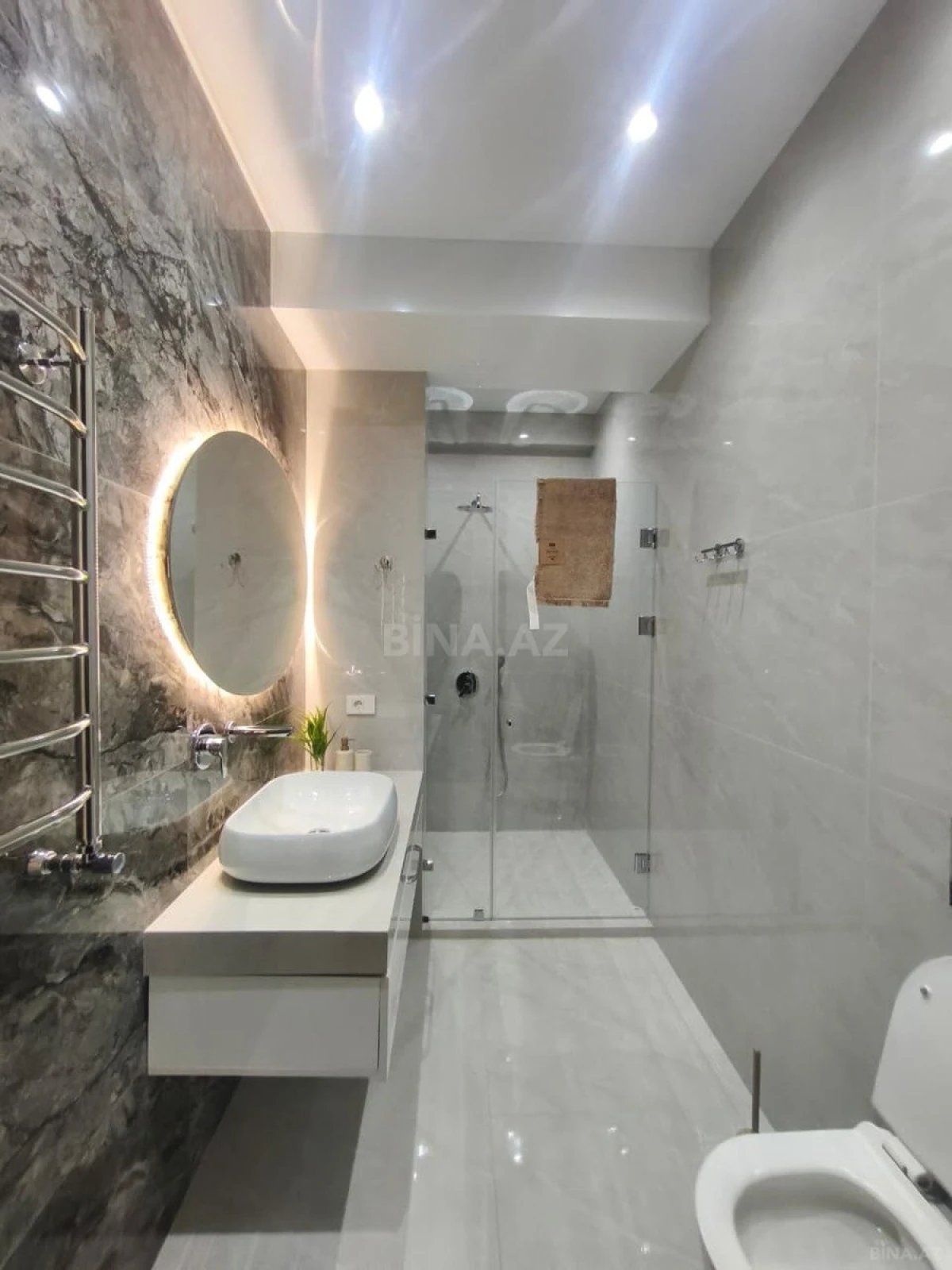 Kirayə verilir 3 otaqlı mənzil 120 m²