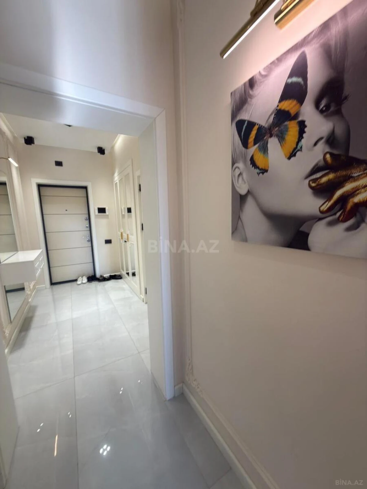 Kirayə verilir 2 otaqlı mənzil 70 m²