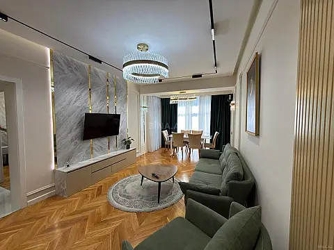 Kirayə verilir 2 otaqlı mənzil 70 m² — Bakı 2 otaq 70.00 m²