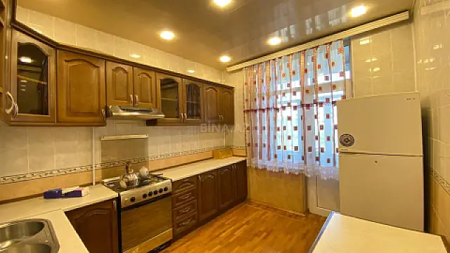 Kirayə verilir 3 otaqlı mənzil 100 m²