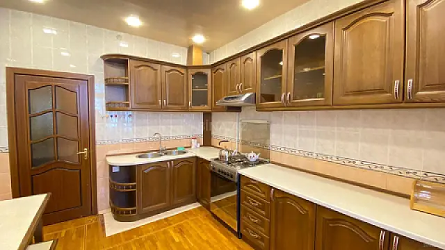 Kirayə verilir 3 otaqlı mənzil 100 m²