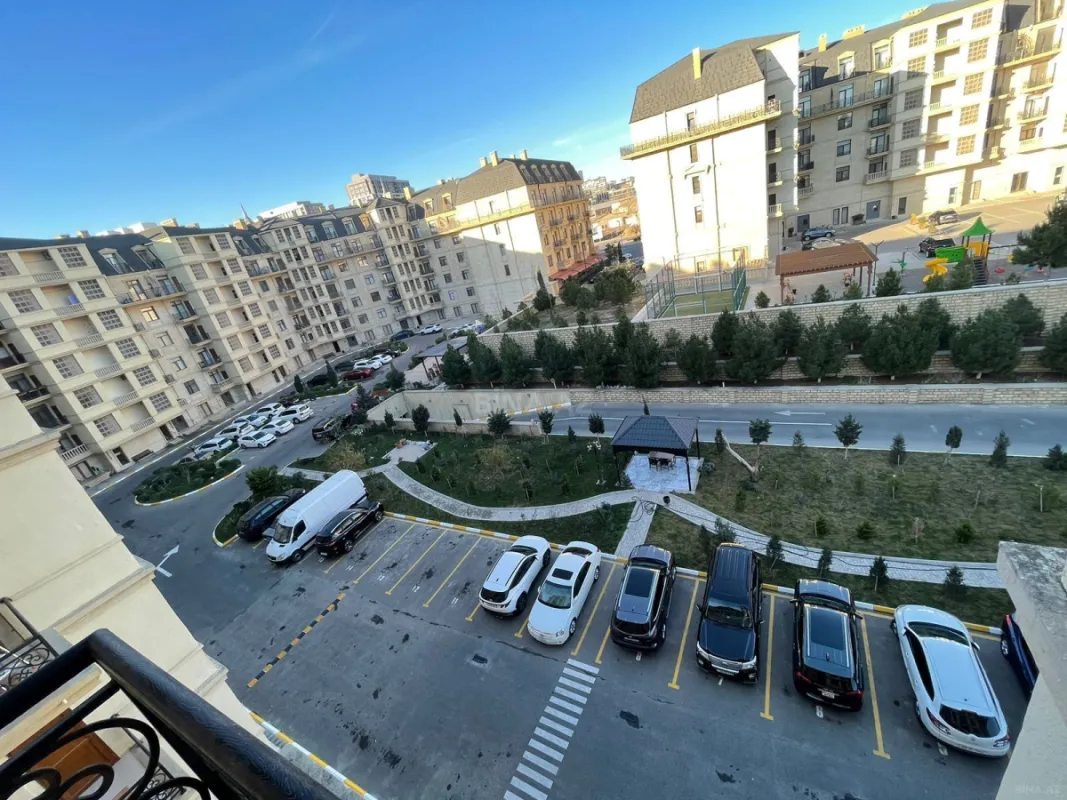 Kirayə verilir 2 otaqlı mənzil 85 m²