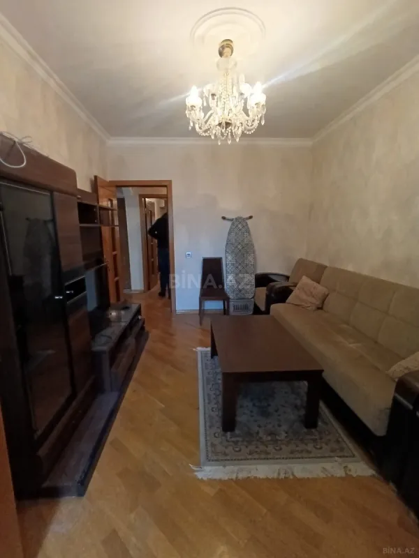 Satılır 2 otaqlı mənzil 65 m²