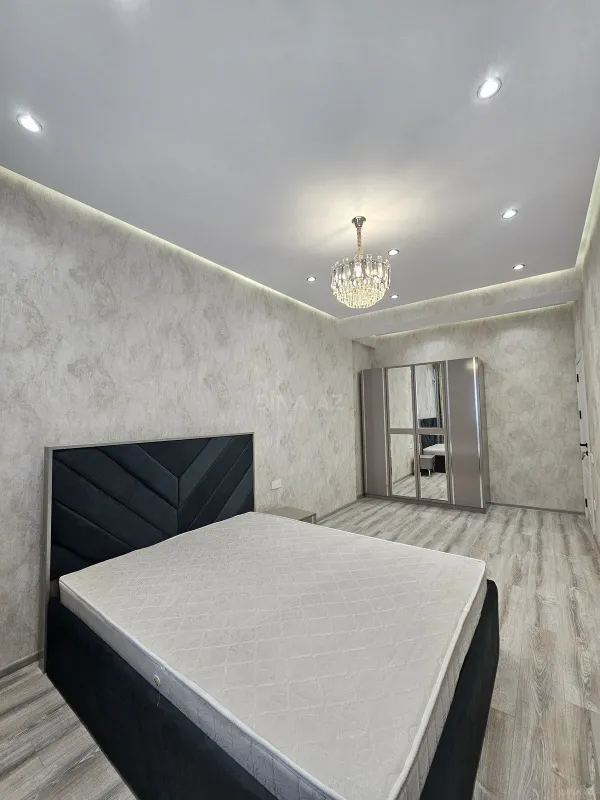 Satılır 2 otaqlı mənzil 77 m²