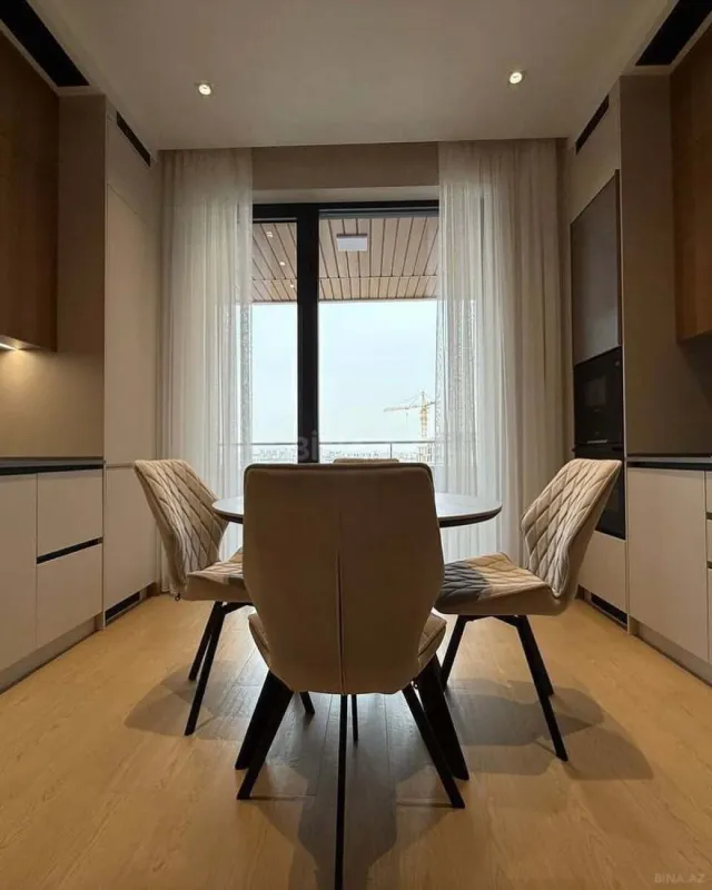 Kirayə verilir 2 otaqlı mənzil 70 m²
