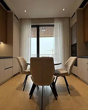 Kirayə verilir 2 otaqlı mənzil 70 m²