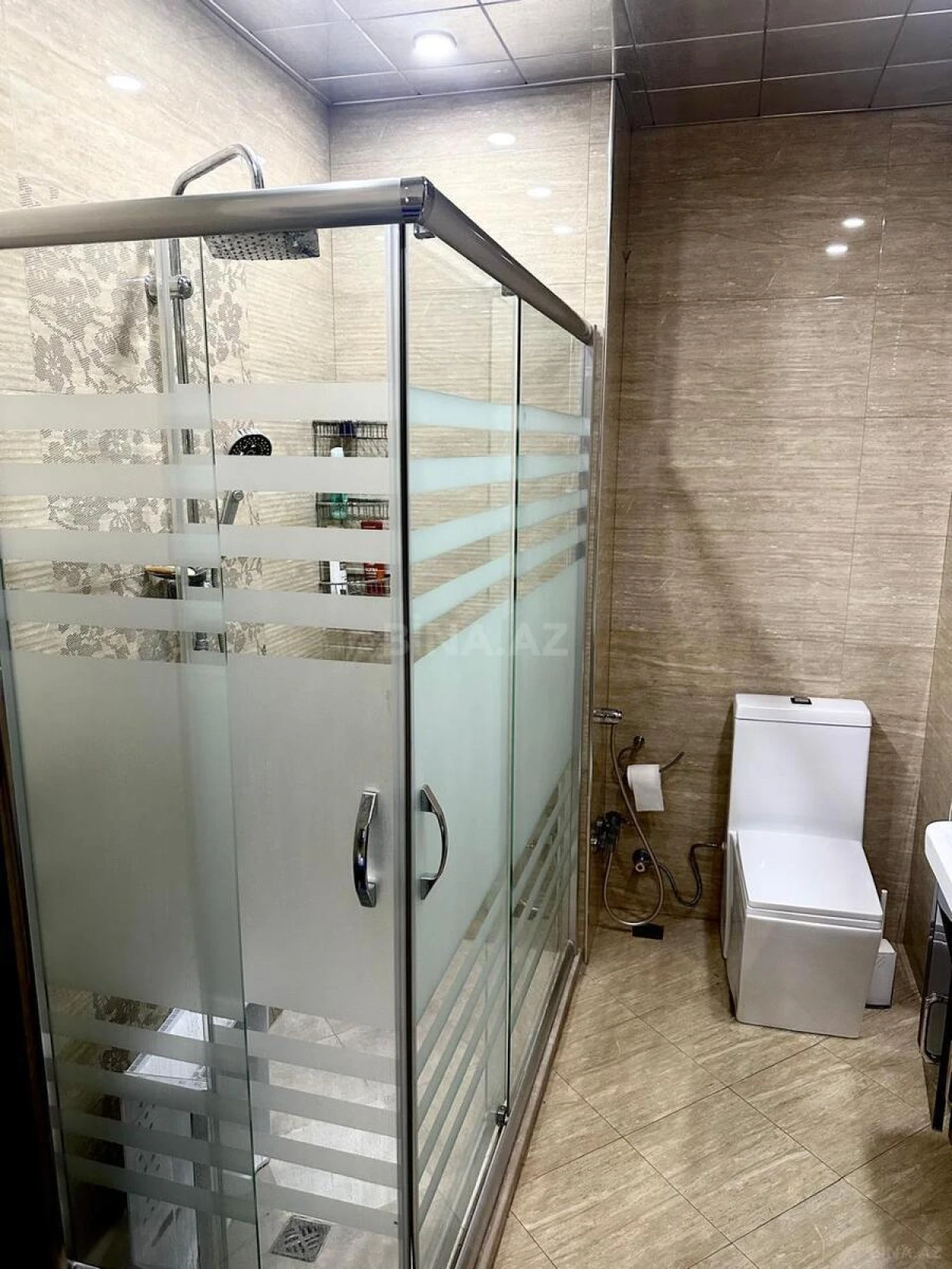 Satılır 3 otaqlı mənzil 170 m²