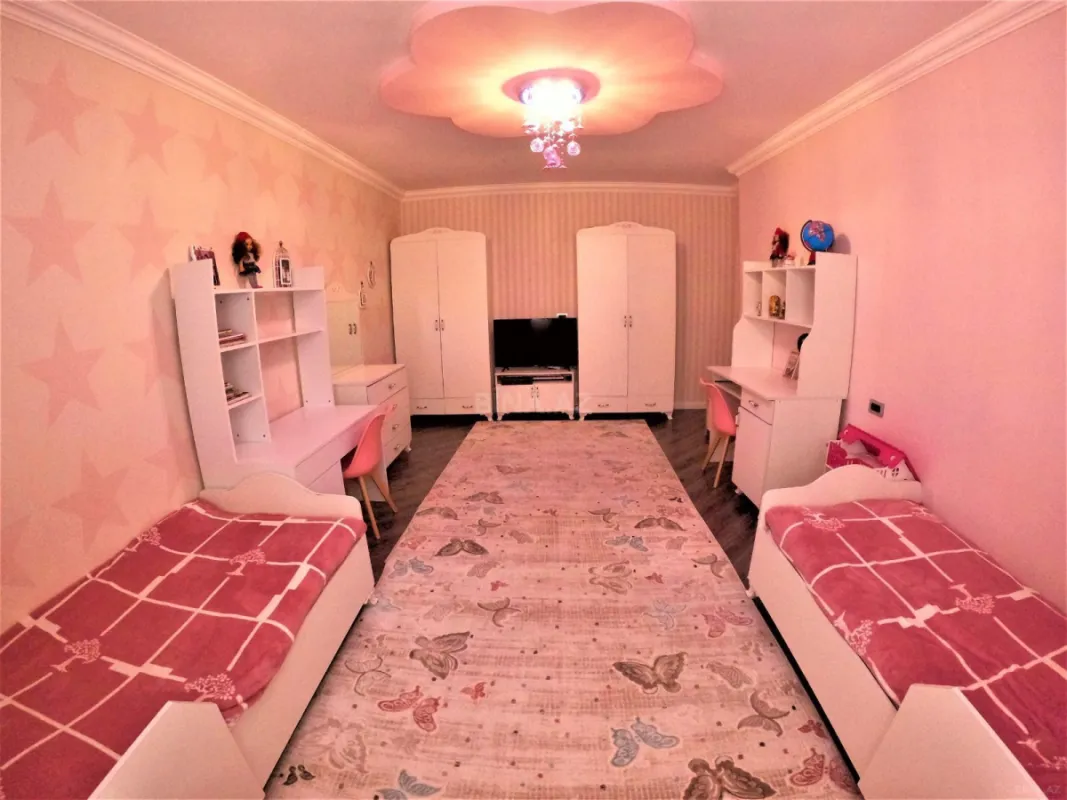 Satılır 6 otaqlı həyət evi 150 m²