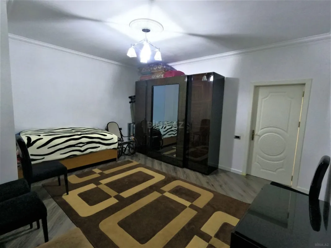 Satılır 6 otaqlı həyət evi 150 m²