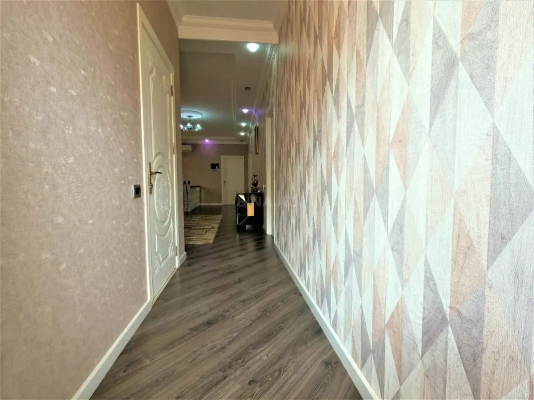 Satılır 6 otaqlı həyət evi 150 m²