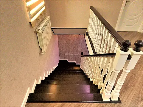 Satılır 6 otaqlı həyət evi 150 m²