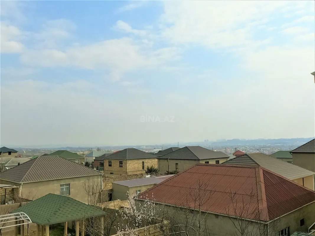 Satılır 6 otaqlı həyət evi 150 m²