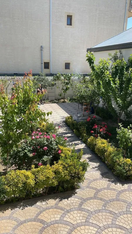 Satılır 6 otaqlı həyət evi 150 m²