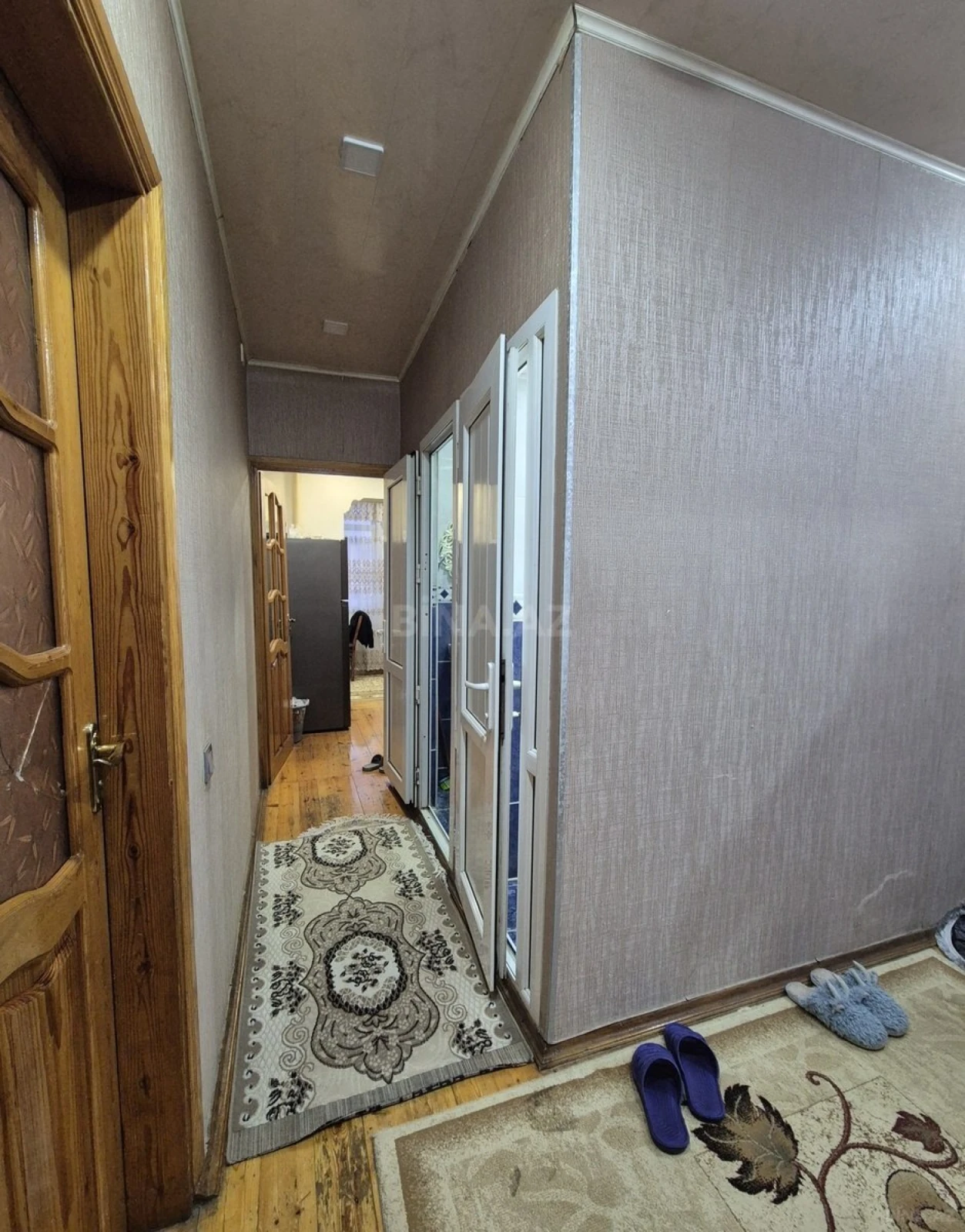 Satılır 5 otaqlı mənzil 120 m²