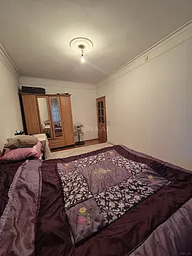 Satılır 5 otaqlı mənzil 120 m²