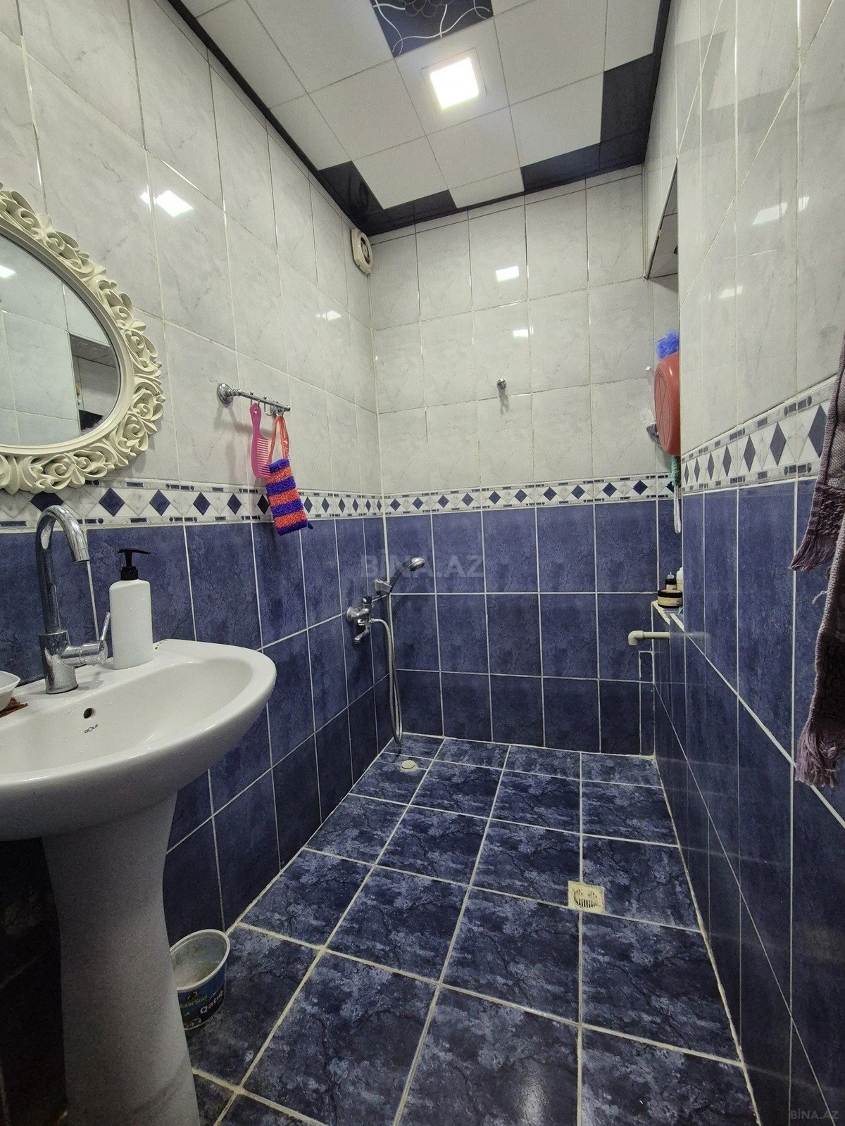 Satılır 5 otaqlı mənzil 120 m²