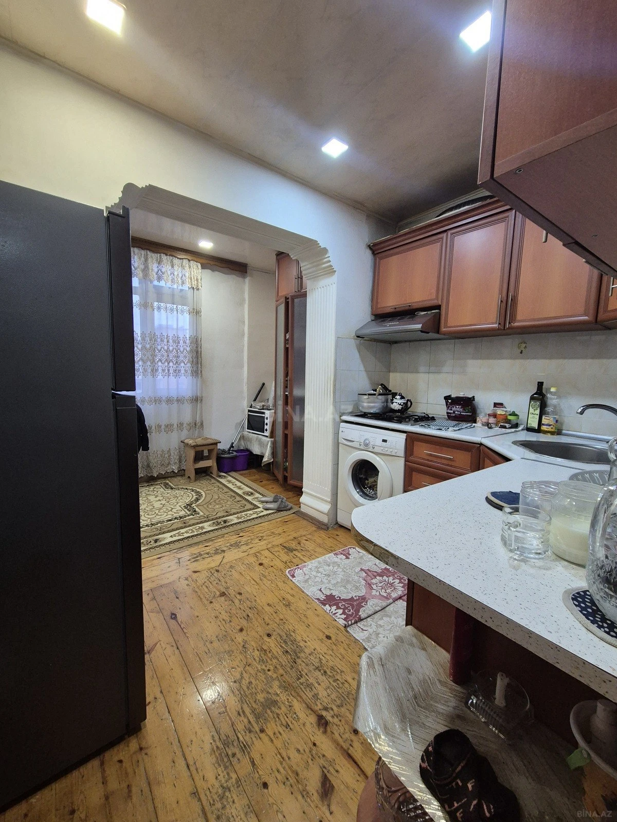 Satılır 5 otaqlı mənzil 120 m²