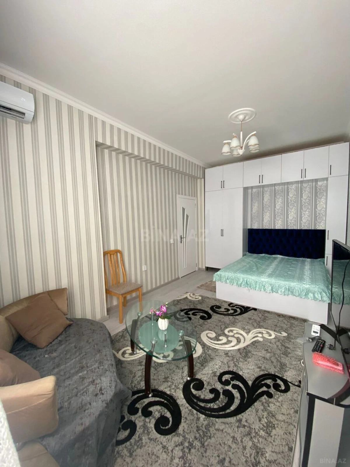 Satılır 2 otaqlı mənzil 52 m²