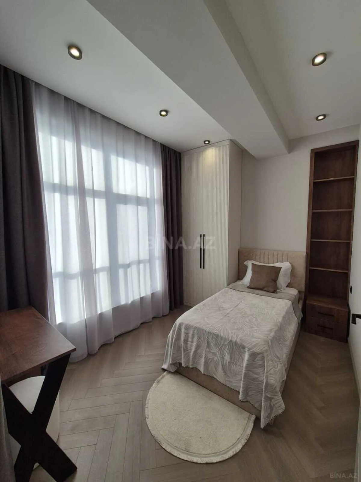 Kirayə verilir 3 otaqlı mənzil 105 m²