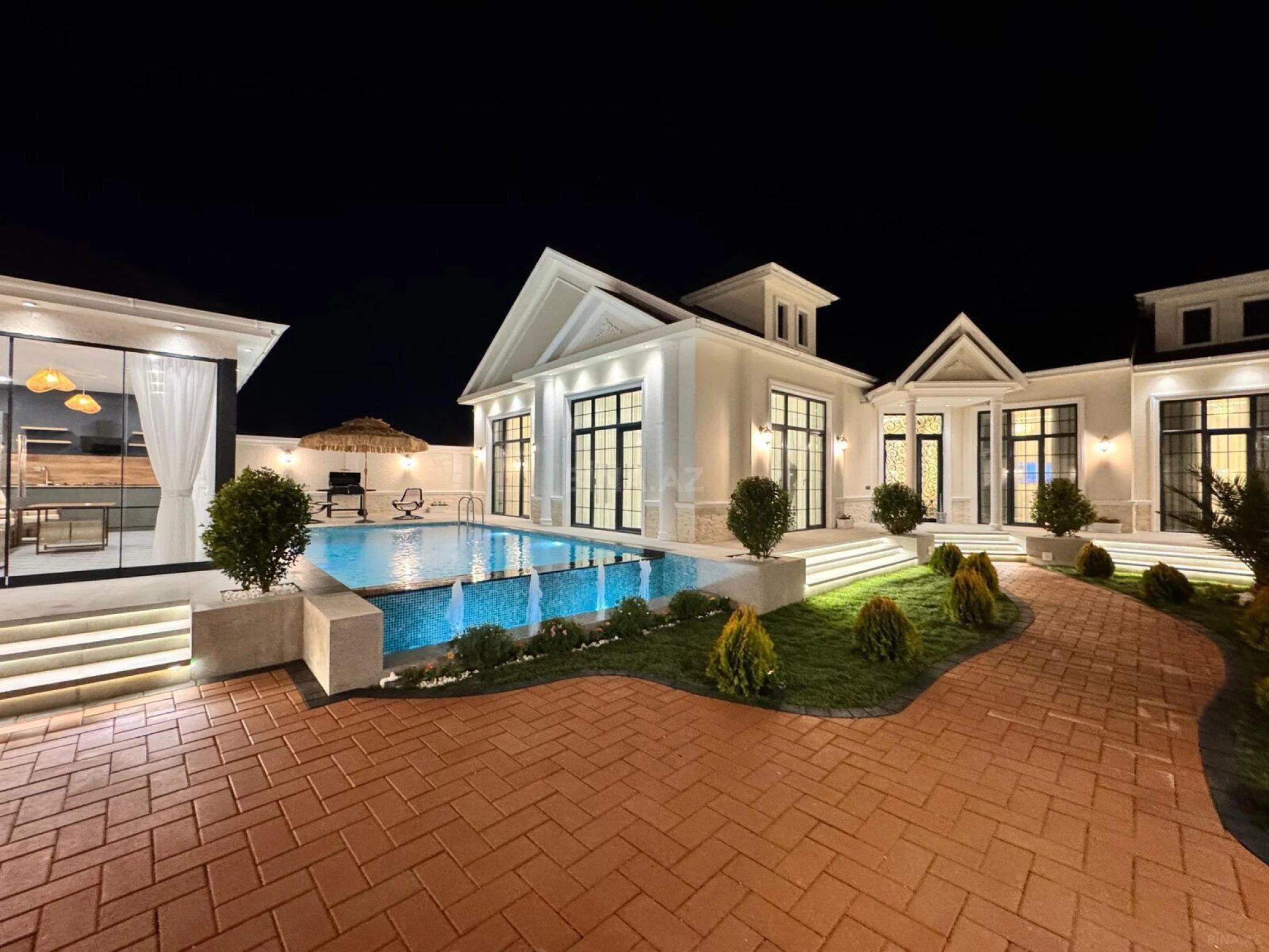 Satılır 4 otaqlı həyət evi 208 m²