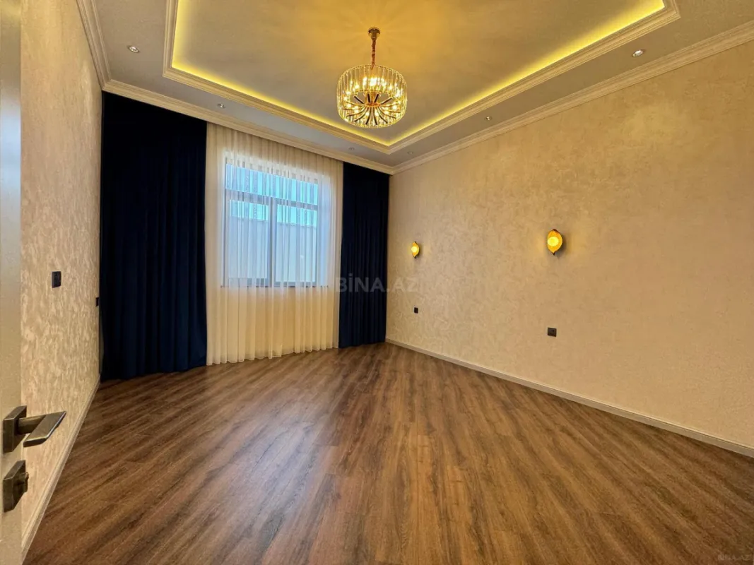 Satılır 4 otaqlı həyət evi 208 m²