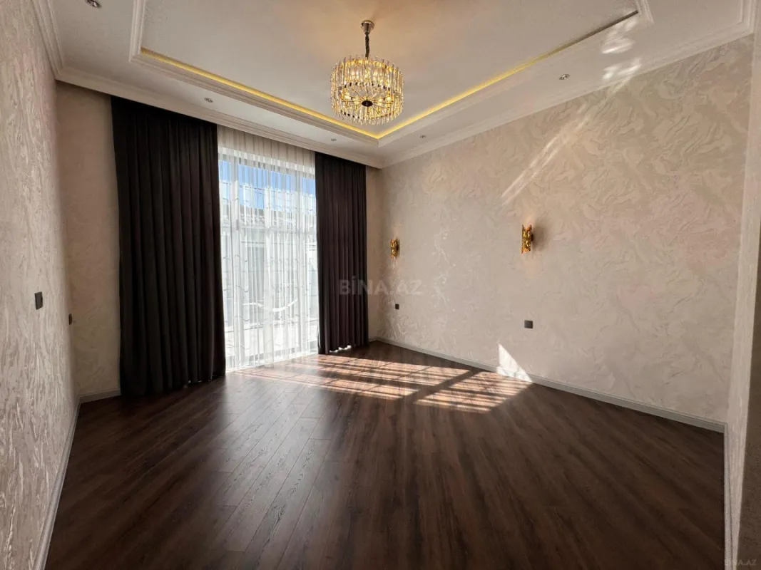 Satılır 4 otaqlı həyət evi 208 m²