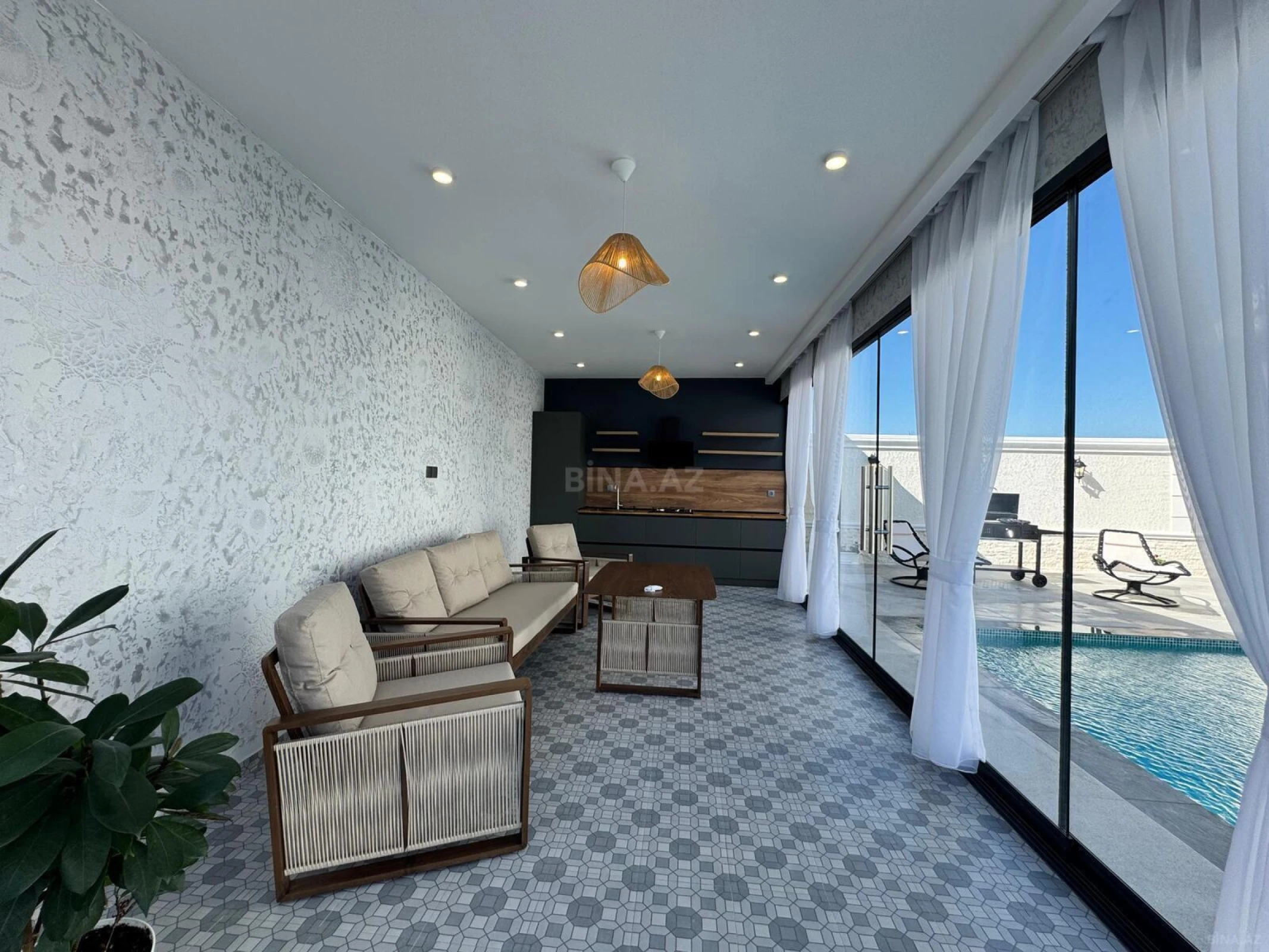 Satılır 4 otaqlı həyət evi 208 m²