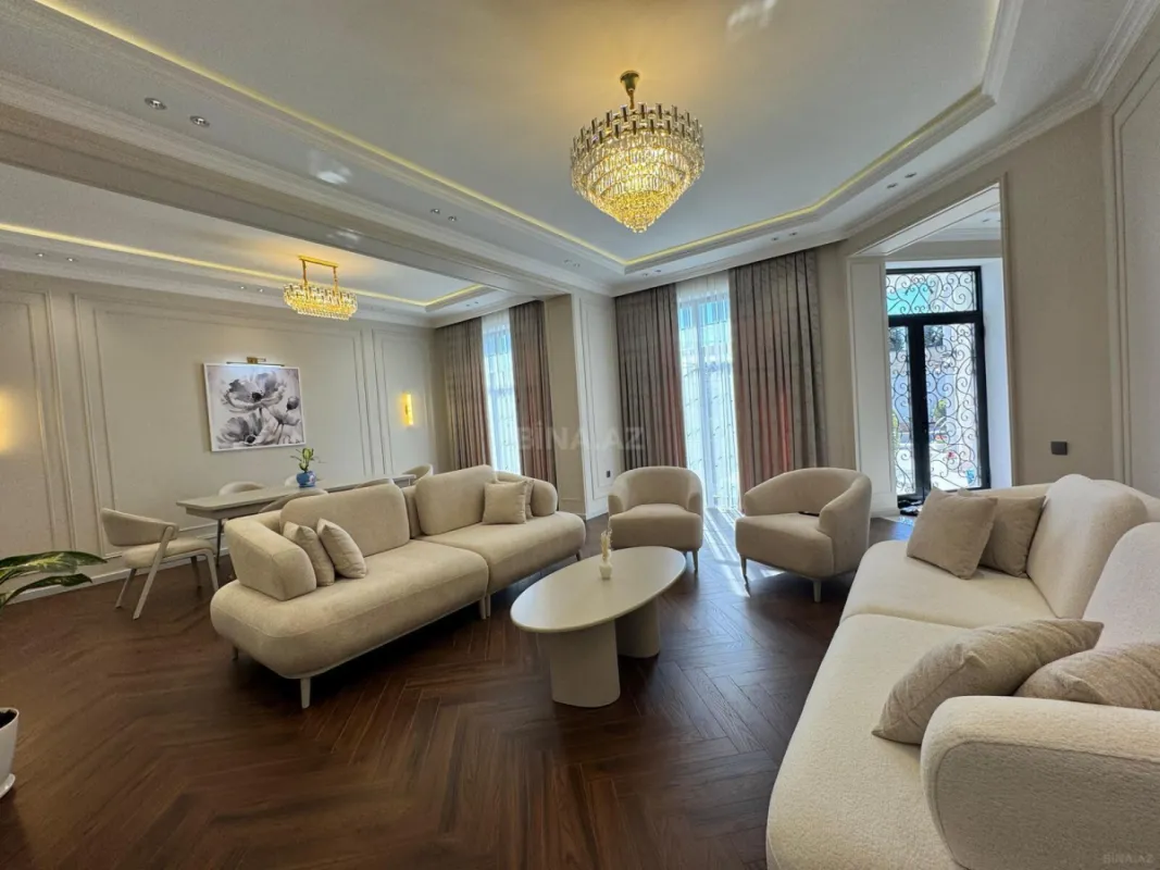 Satılır 4 otaqlı həyət evi 208 m²