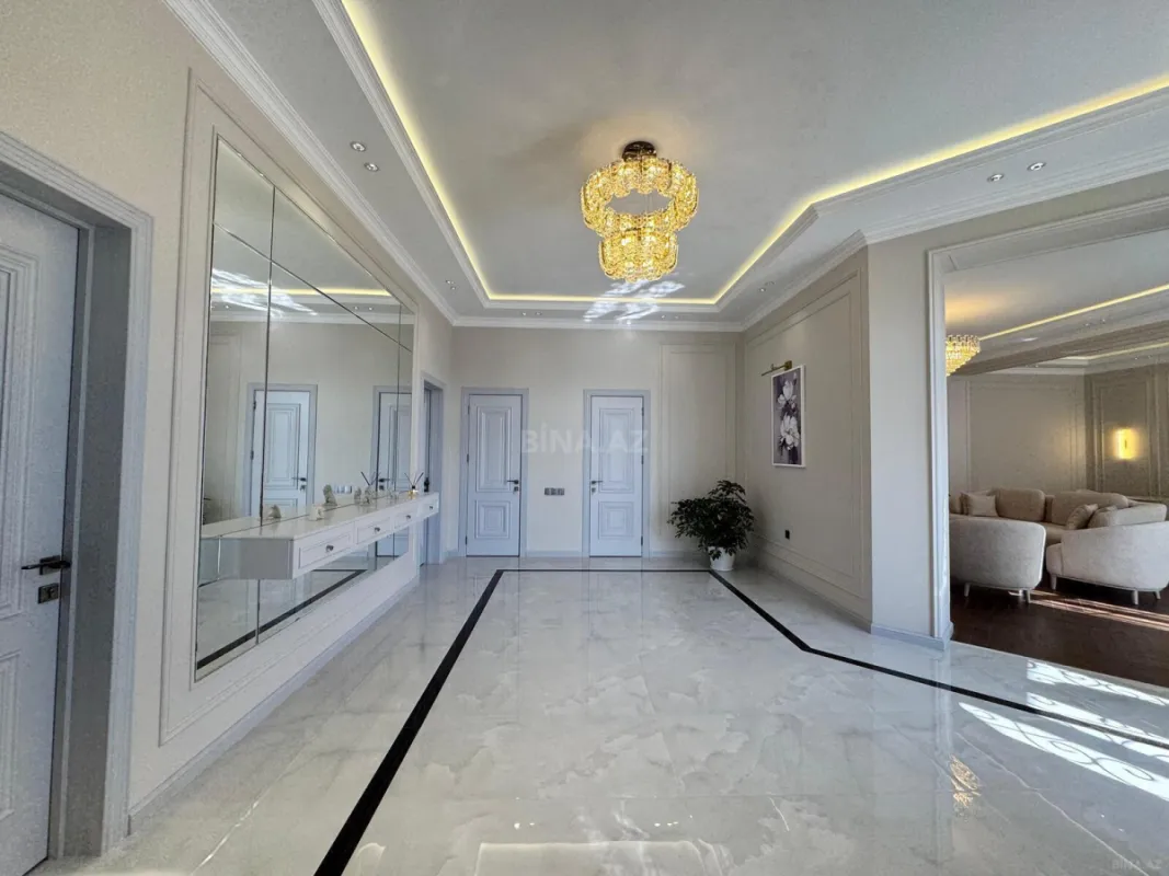Satılır 4 otaqlı həyət evi 208 m²