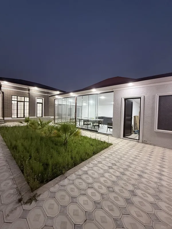Satılır 4 otaqlı həyət evi 150 m²