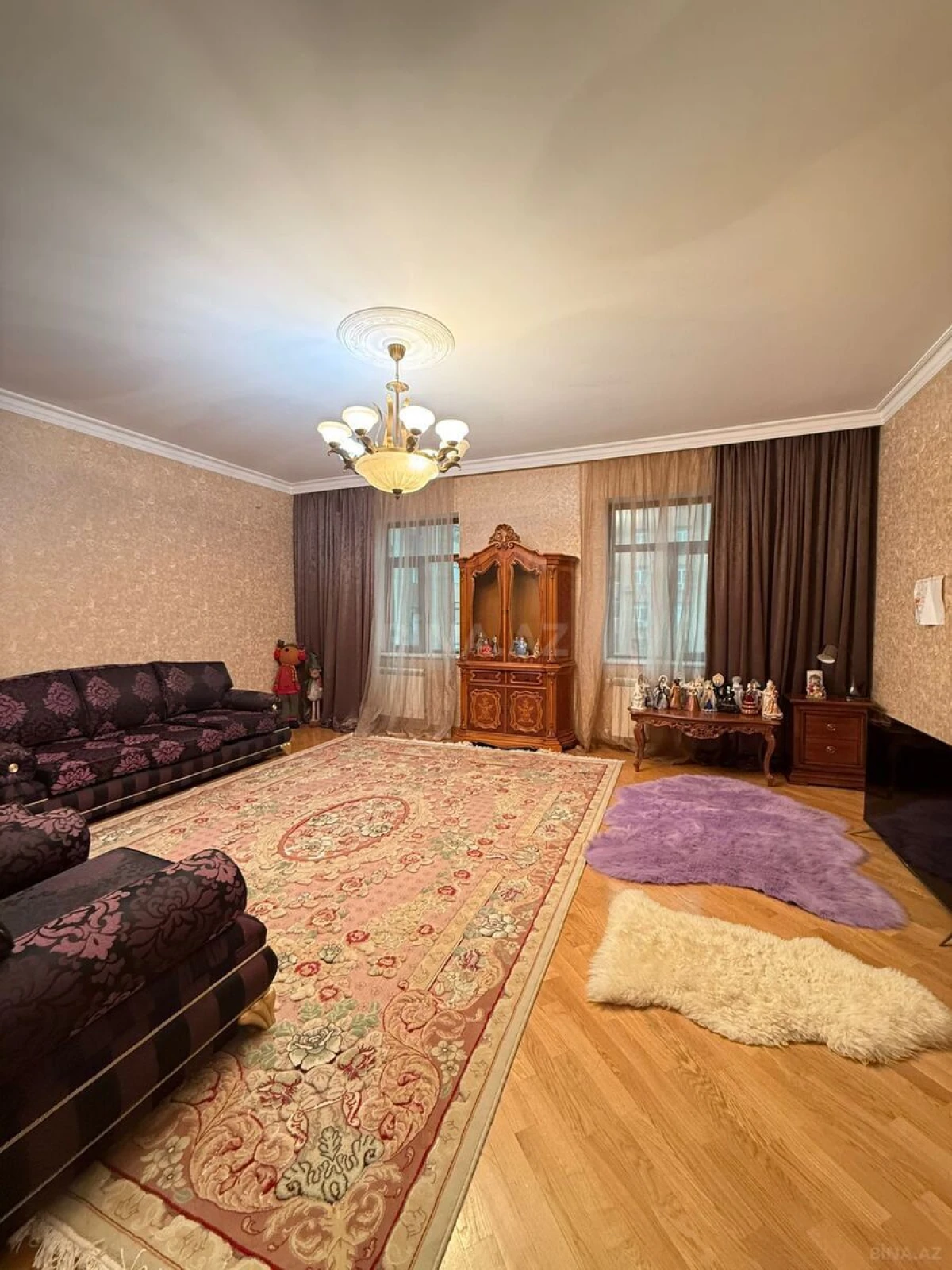 Satılır 2 otaqlı mənzil 110 m²