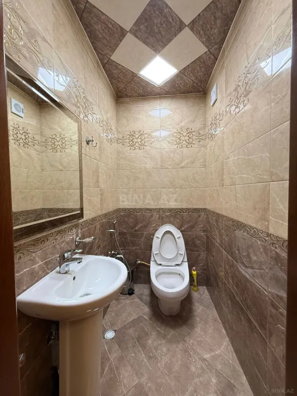 Satılır 2 otaqlı mənzil 110 m²