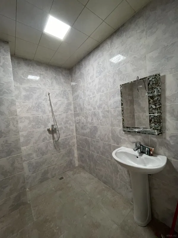 Satılır 3 otaqlı mənzil 111 m²