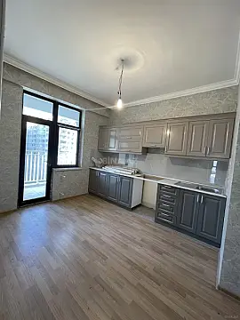 Satılır 3 otaqlı mənzil 111 m²