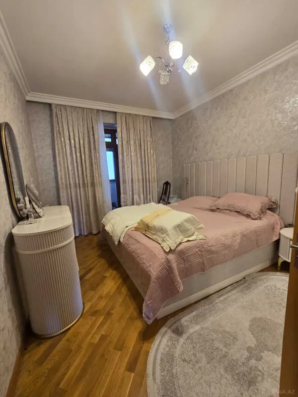 Kirayə verilir 3 otaqlı mənzil 110 m²