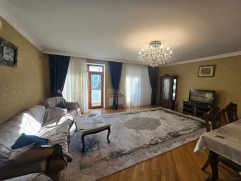 Kirayə verilir 3 otaqlı mənzil 110 m²