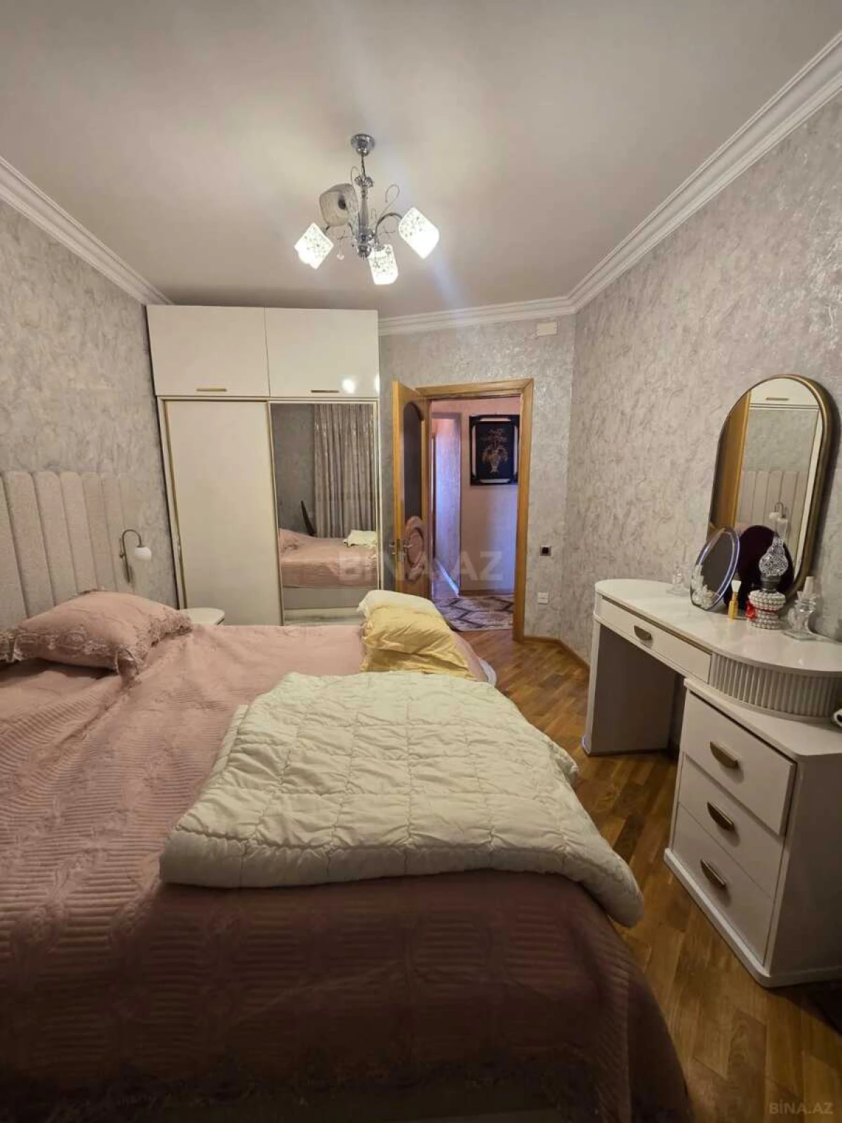 Kirayə verilir 3 otaqlı mənzil 110 m²