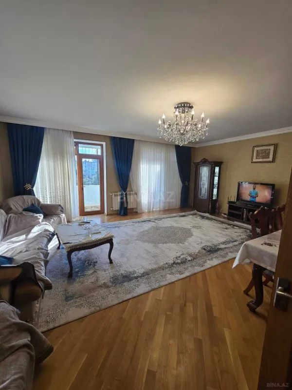 Kirayə verilir 3 otaqlı mənzil 110 m²