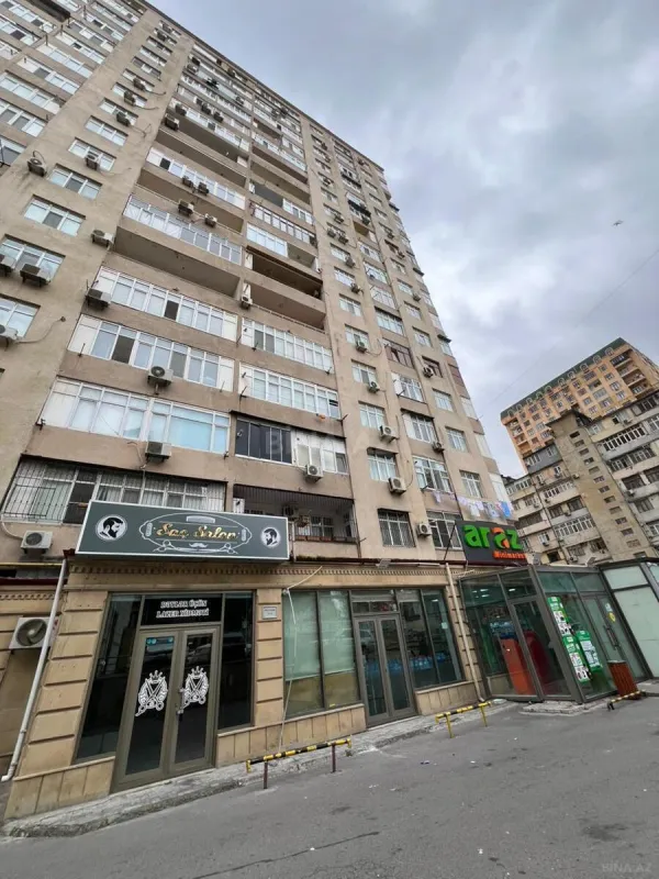 Satılır 2 otaqlı mənzil 90 m²