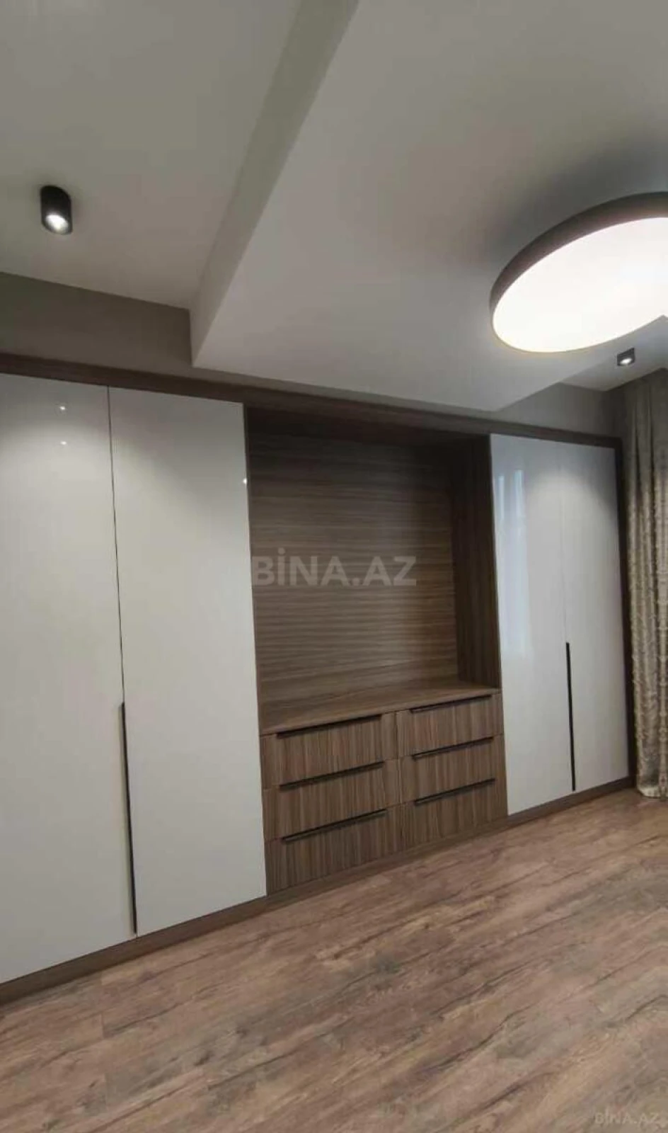Satılır 3 otaqlı mənzil 74 m²