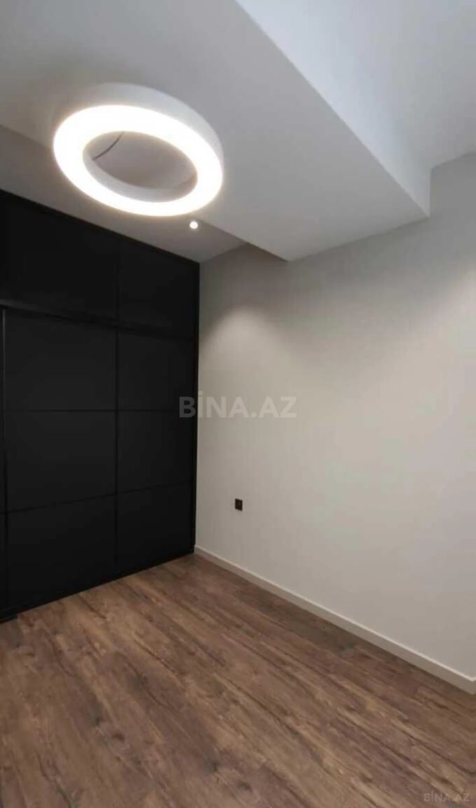Satılır 3 otaqlı mənzil 74 m²